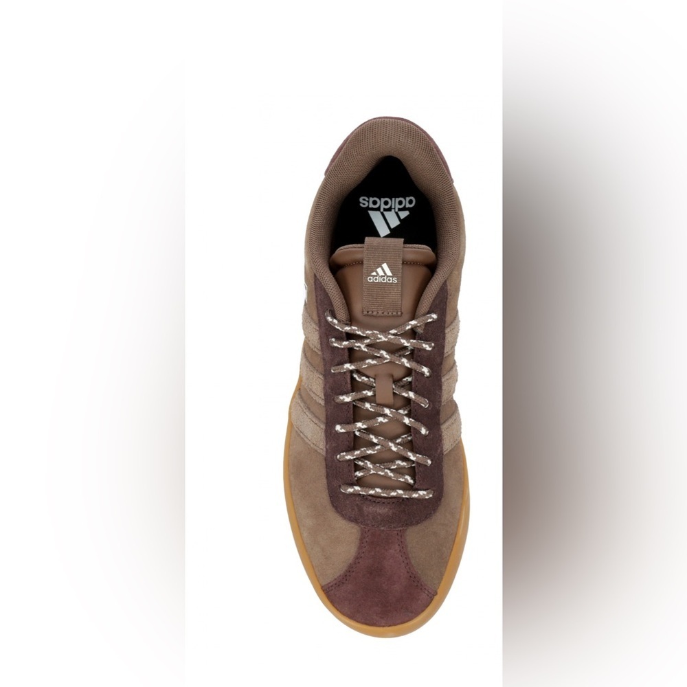 Adidas VL Court 3.0 men's athletic sneaker in a brown suede material. NWT sz 8